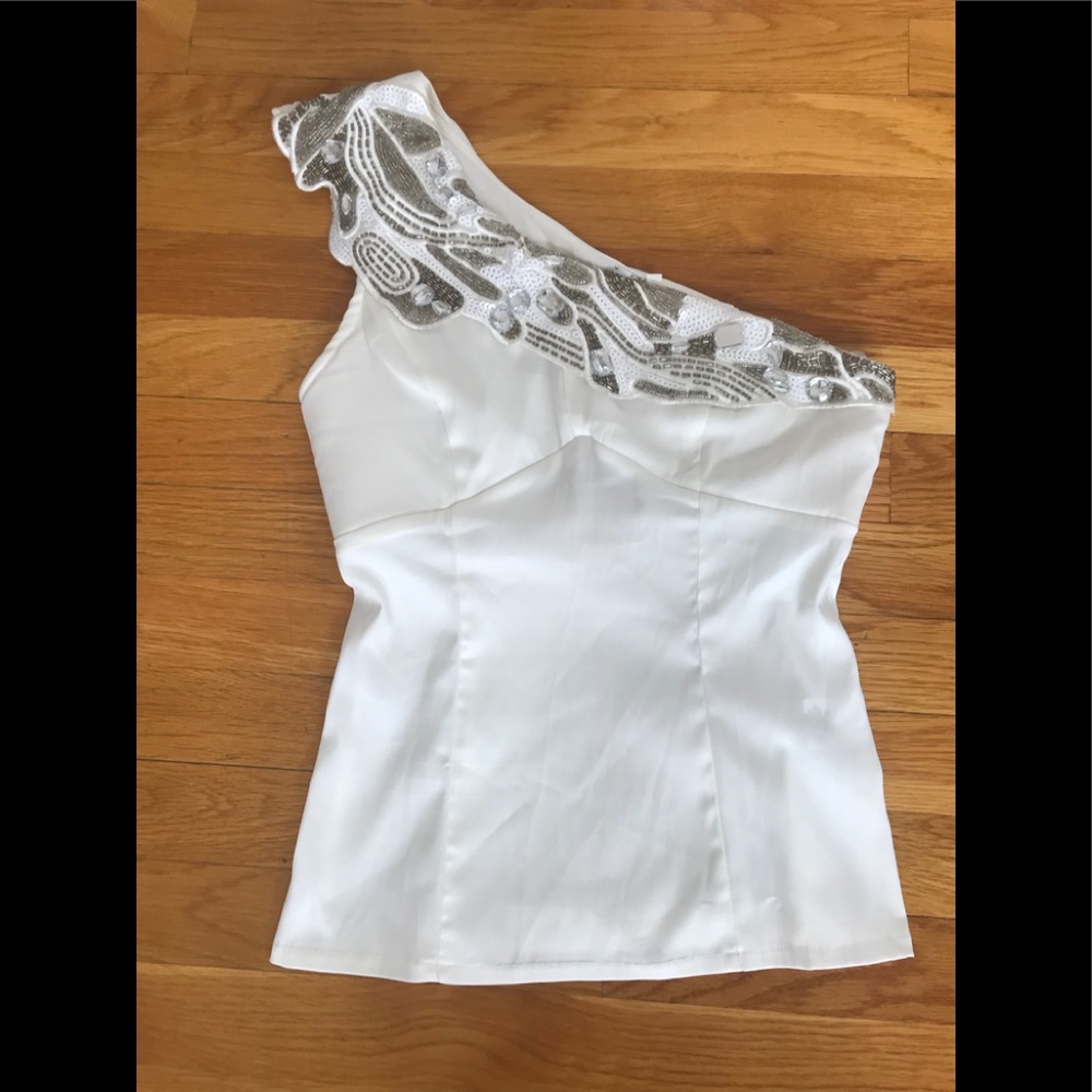 Unique one shoulder white top. Size small.